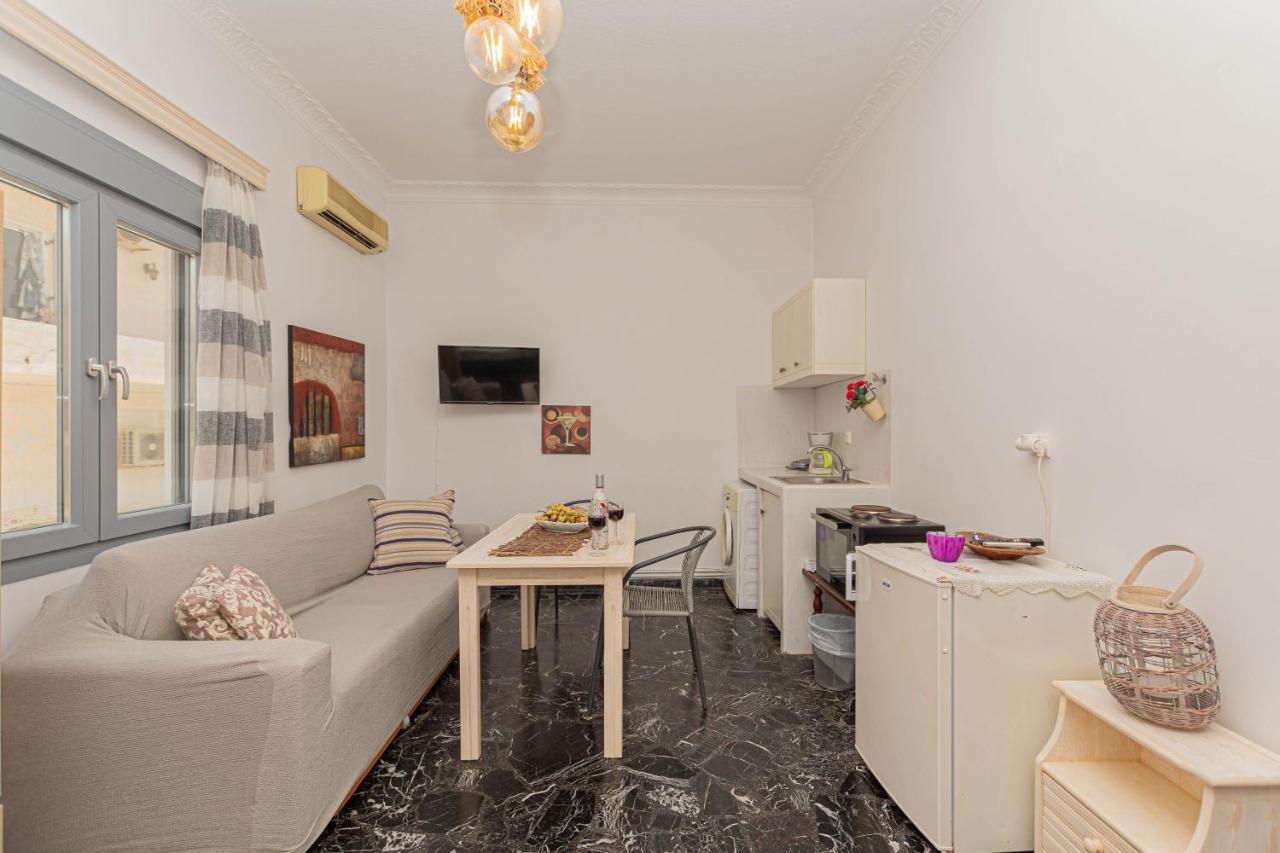 Eros Apartment